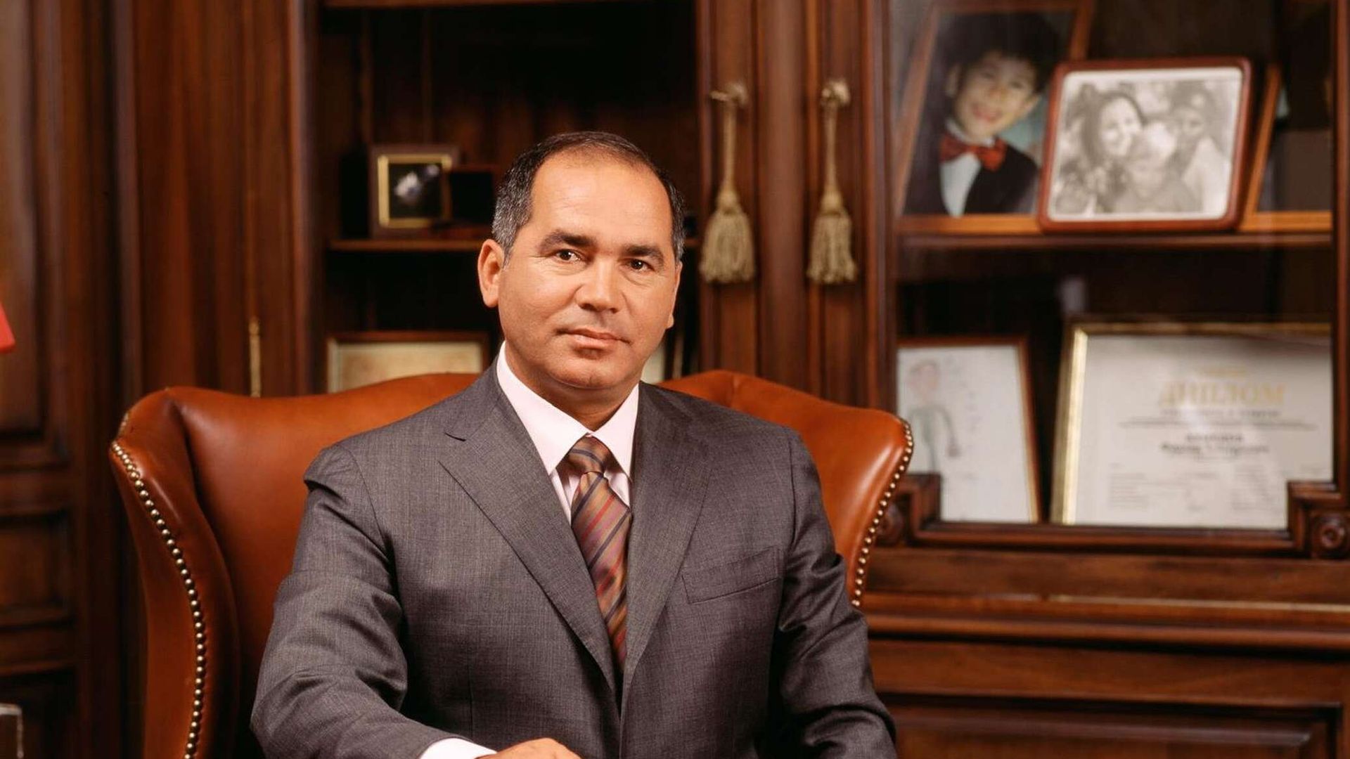 Фархад Ахмедов