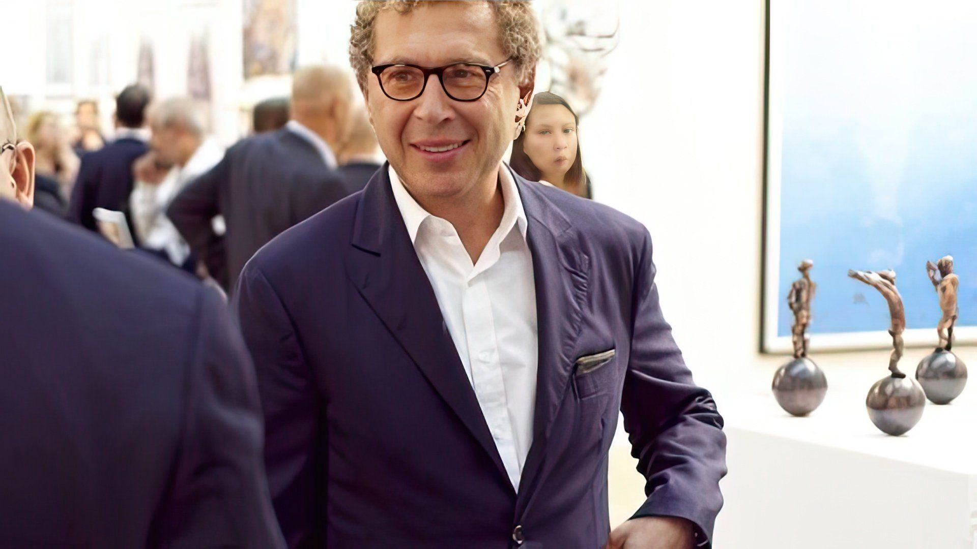 Александр Мамут продолжает наращивать свои активы