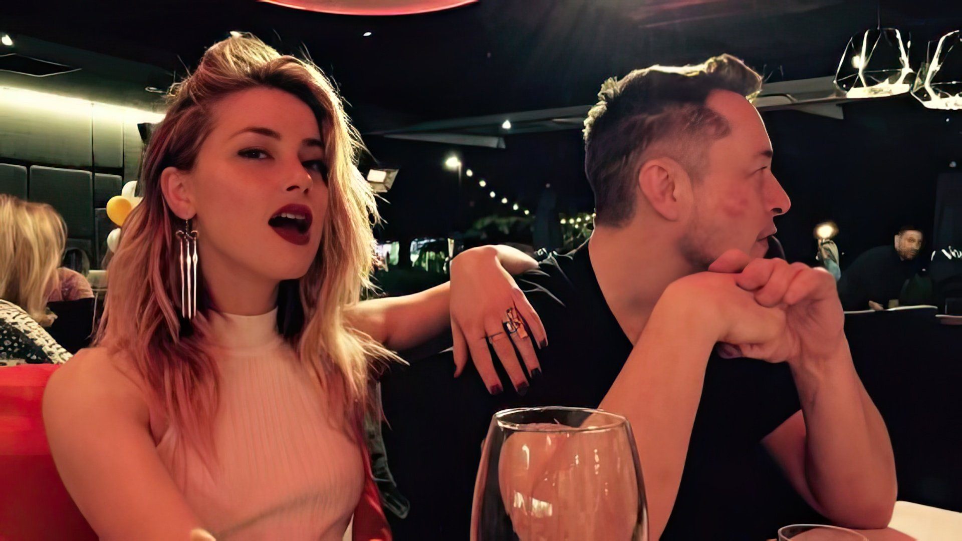 Илон Маск и Эмбер Херд встречались около года